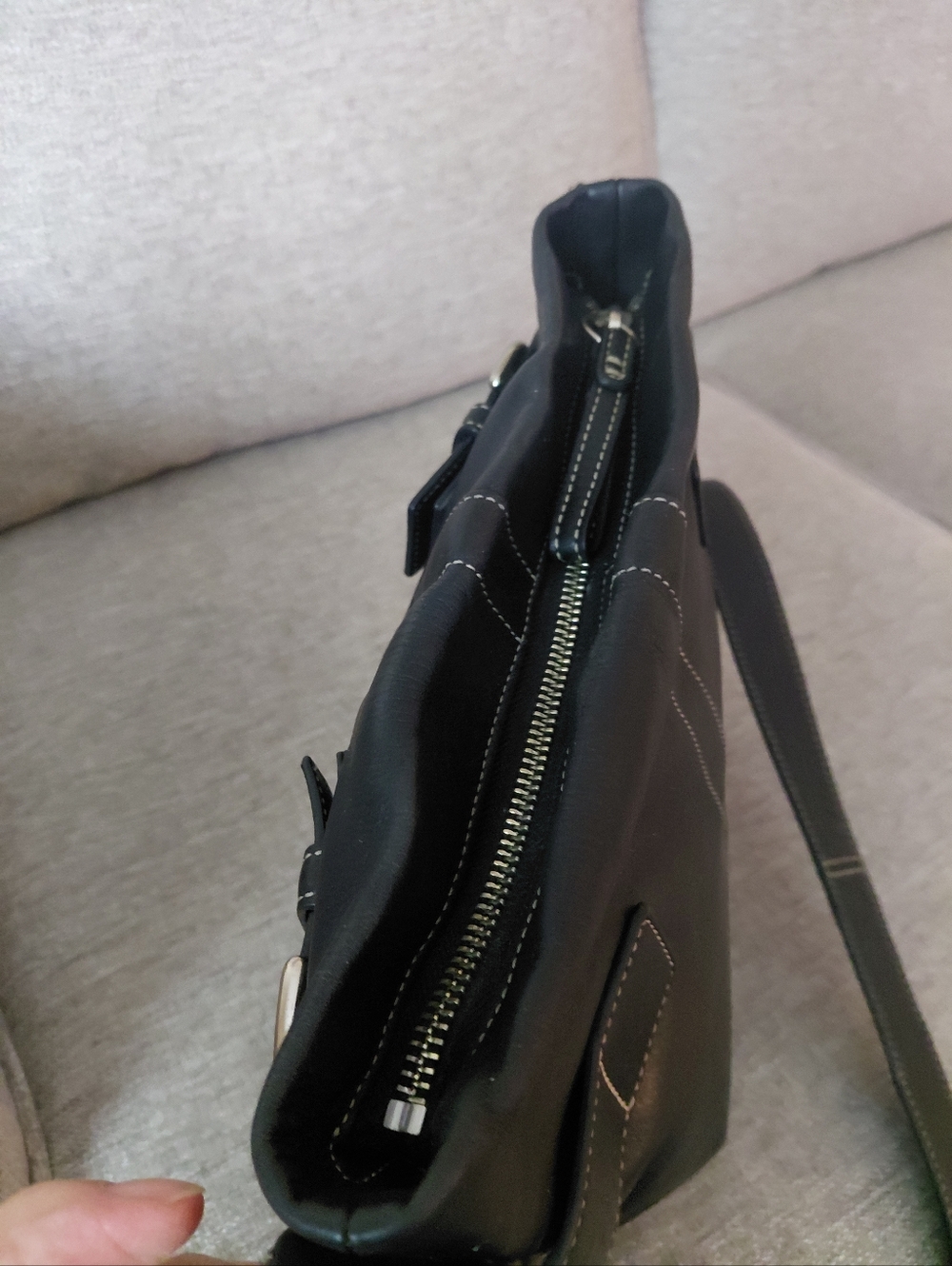 Coach Soho Black Leather Shoulders ,Crossbody Bag - Picture 7 of 11